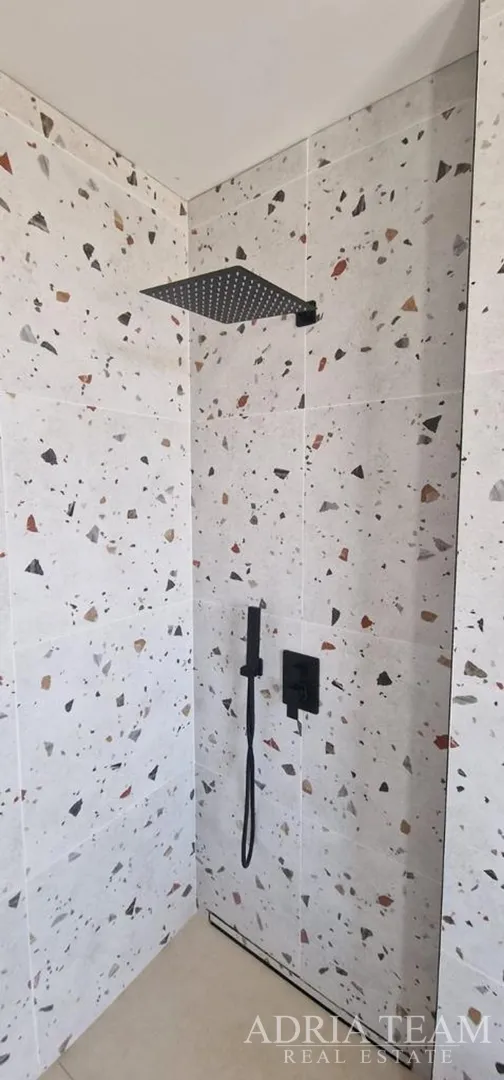 vila, novogradnja, izvrsna lokacija - kožino - slika 31