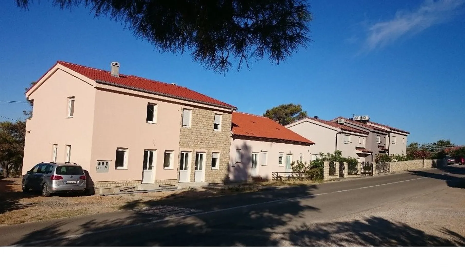 dvije apartmanske kuće na prodaju, otok rab – barbat - slika 8