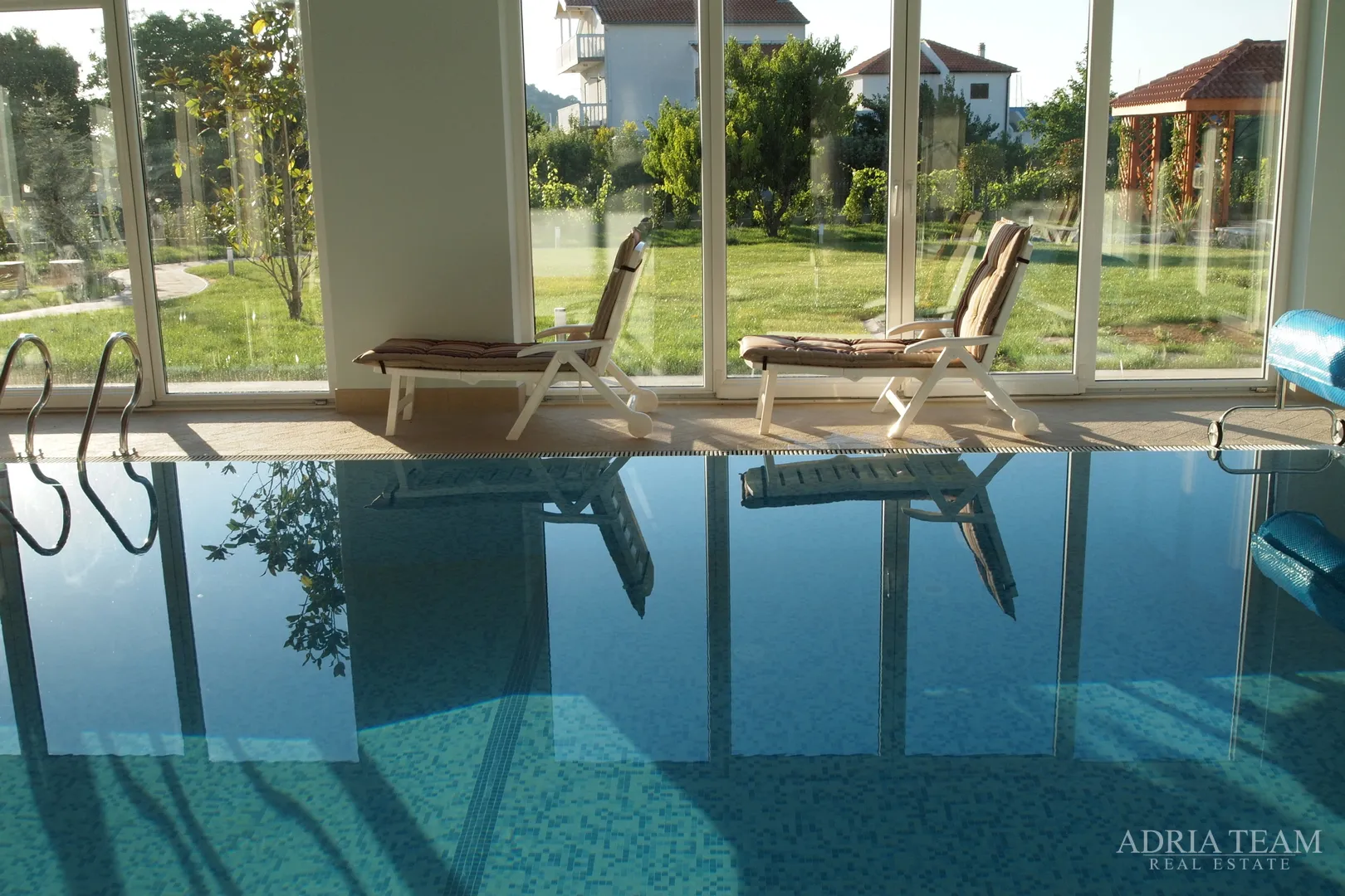 luksuzna vila 100 m od marine - betina, murter - slika 99