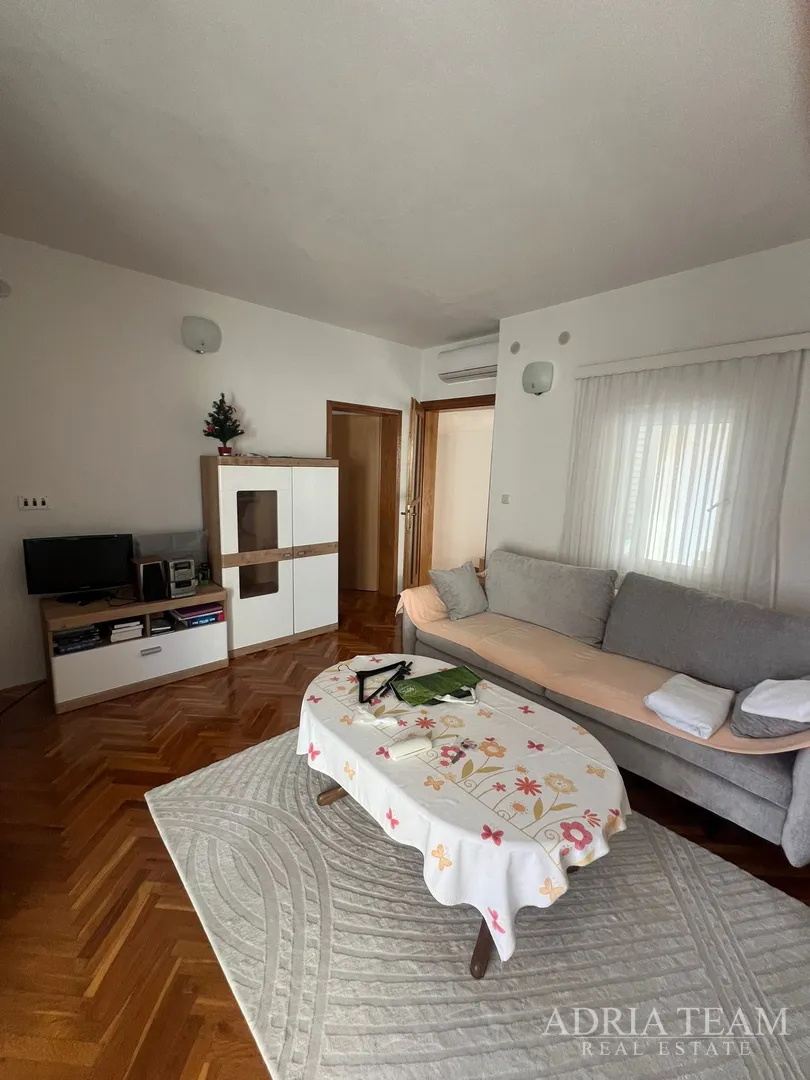 kuća s dvije stambene jedinice, 50 m od mora - vir, južna strana - slika 19
