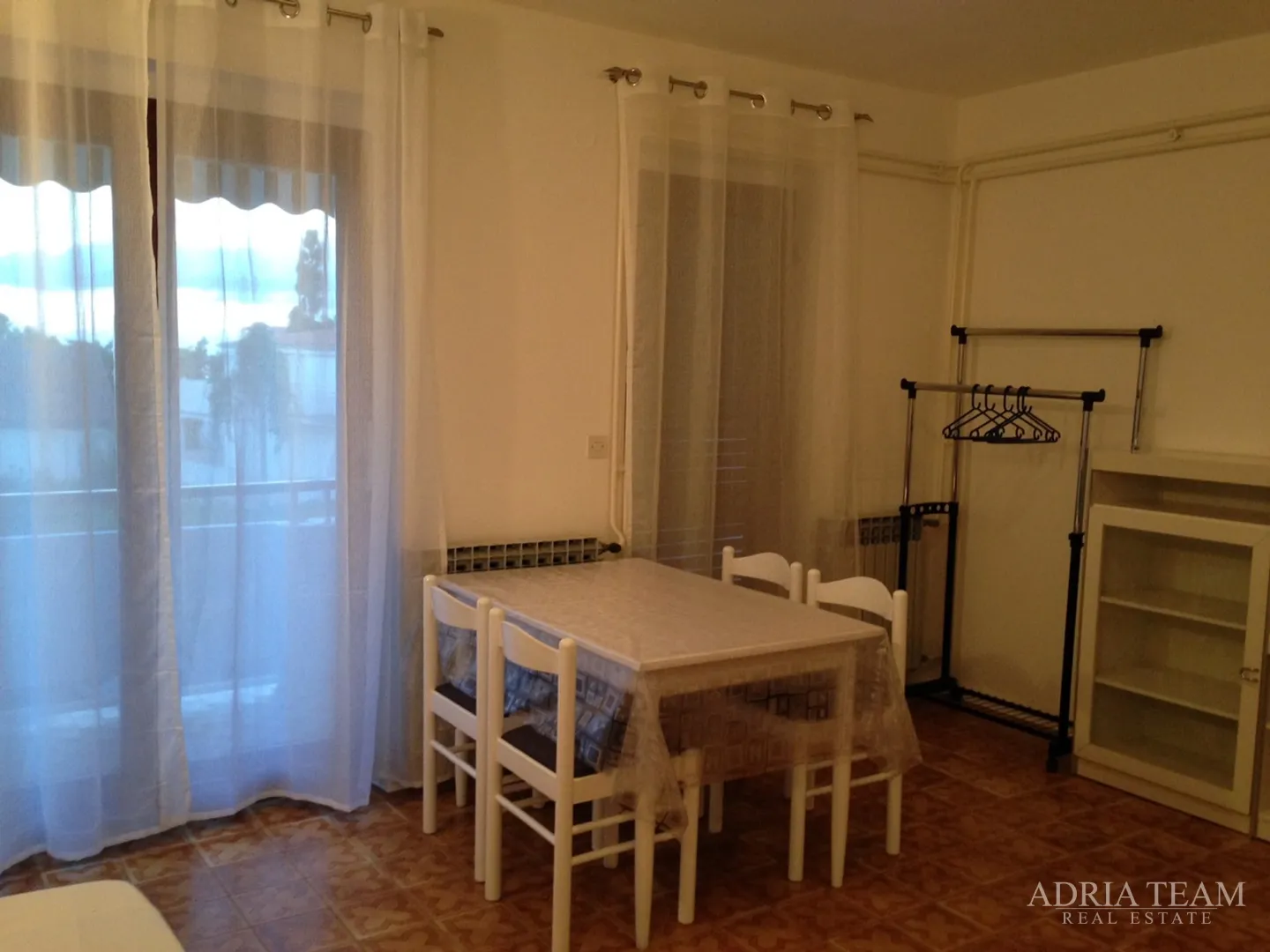 apartmanska kuća 100 m od mora, odlična lokacija - novalja, pag - slika 37