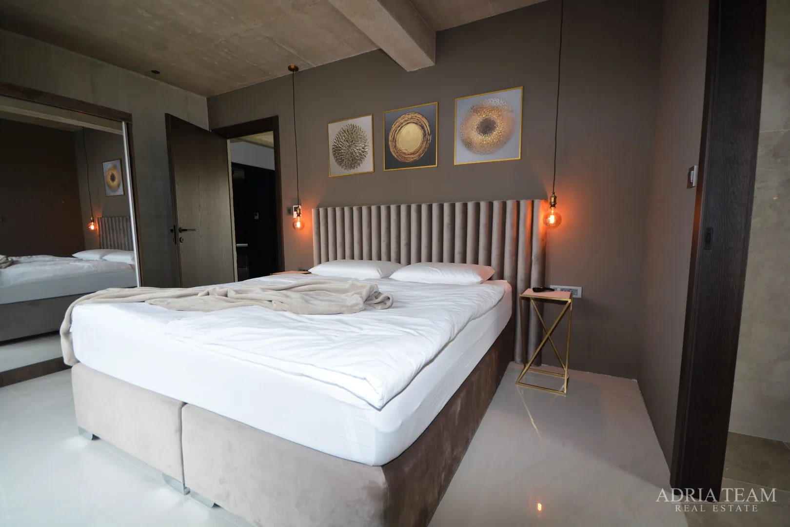 moderna vila u industrijskom stilu - baška, krk - slika 5