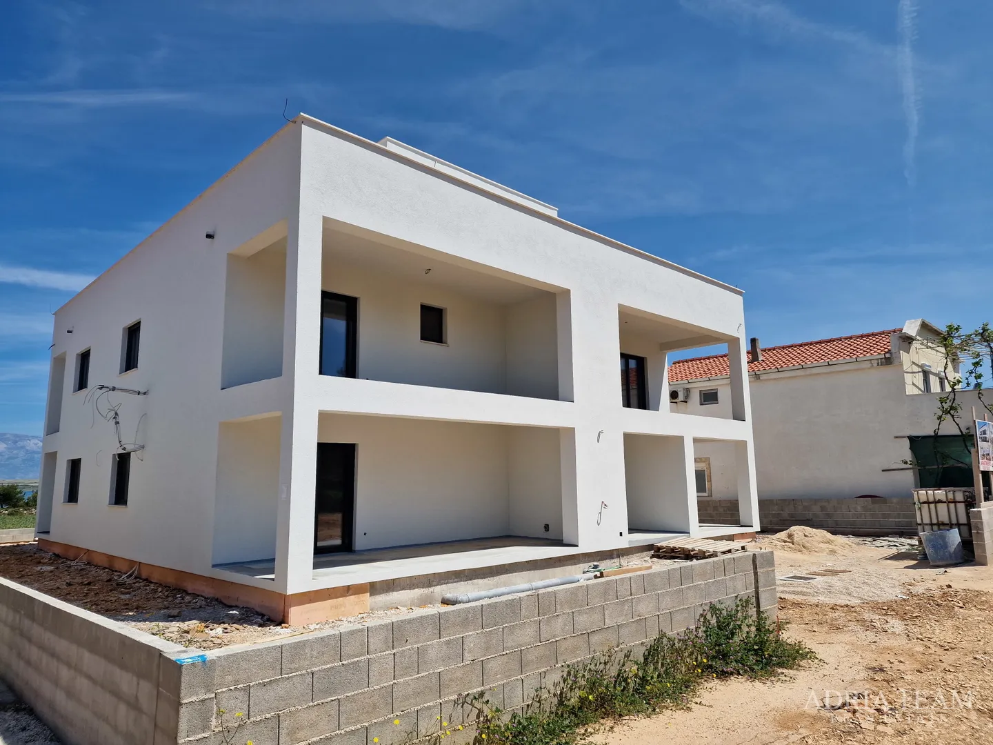 apartmani u stambenoj zgradi na prvom katu, novogradnja - vir - slika 4