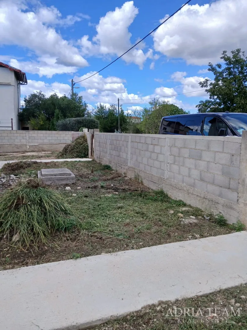 kuća za uređenje s građevinskom dozvolom, blizina prirode - polača - slika 12