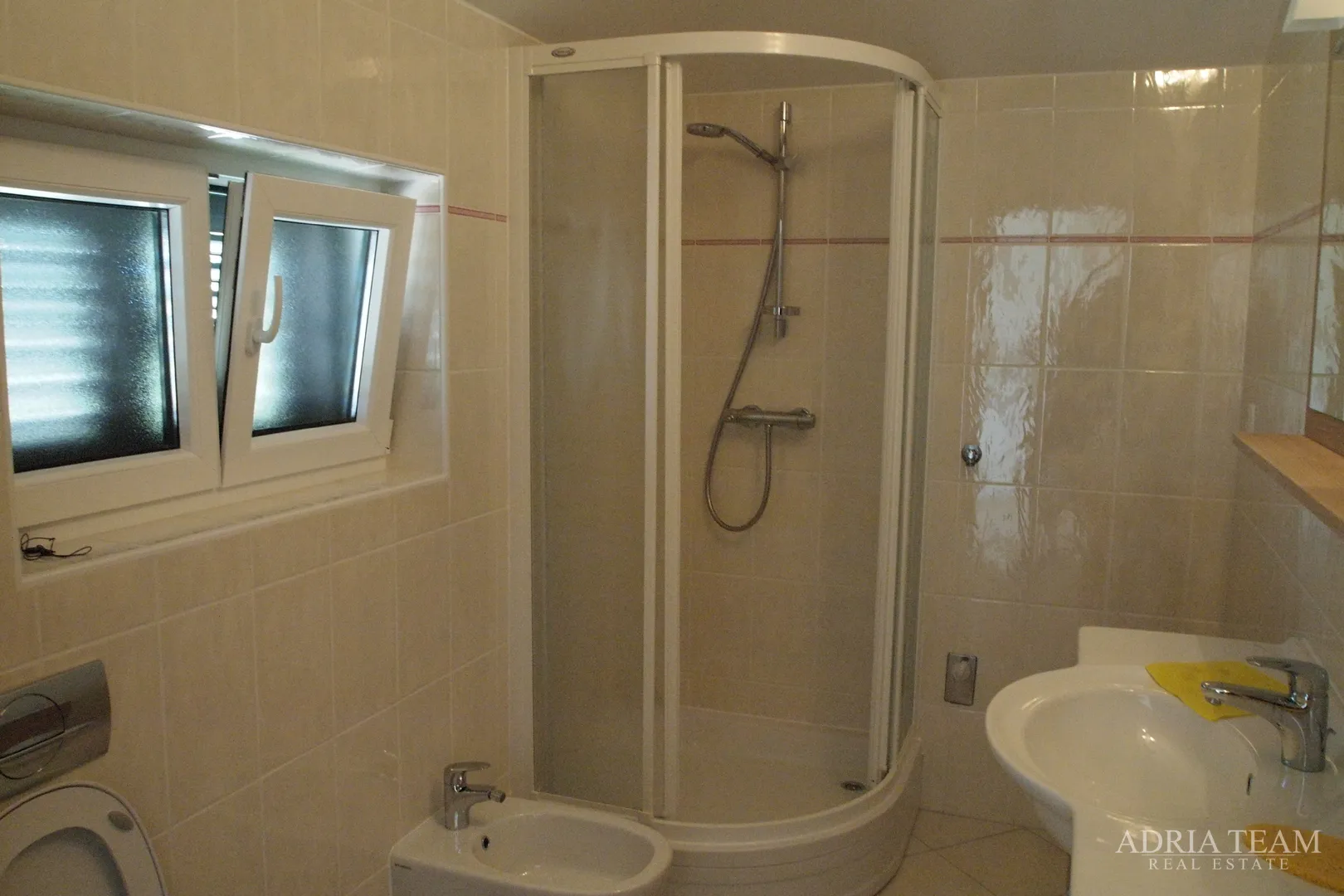 luksuzna vila 100 m od marine - betina, murter - slika 57