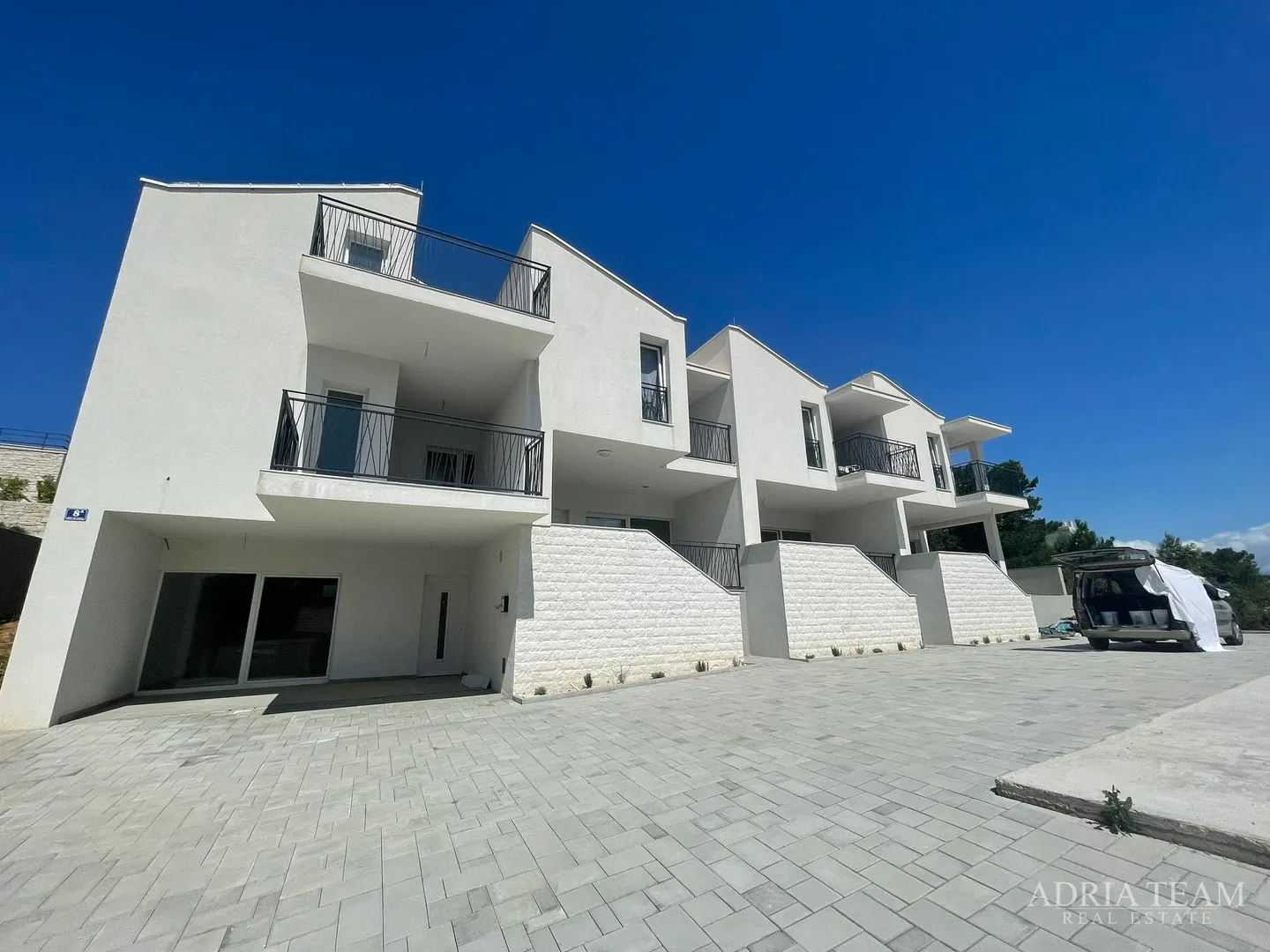 kućice u nizu, 50 m od mora, odlična pozicija, nin - zaton - slika 127