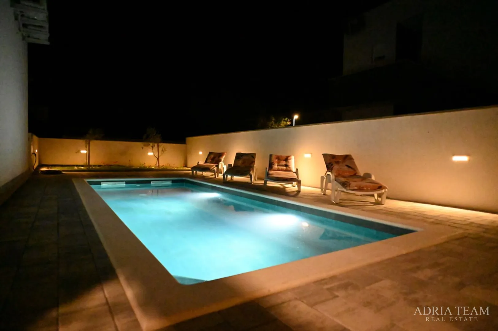 vila s bazenom, 350 m od mora, vir - zadar - slika 24