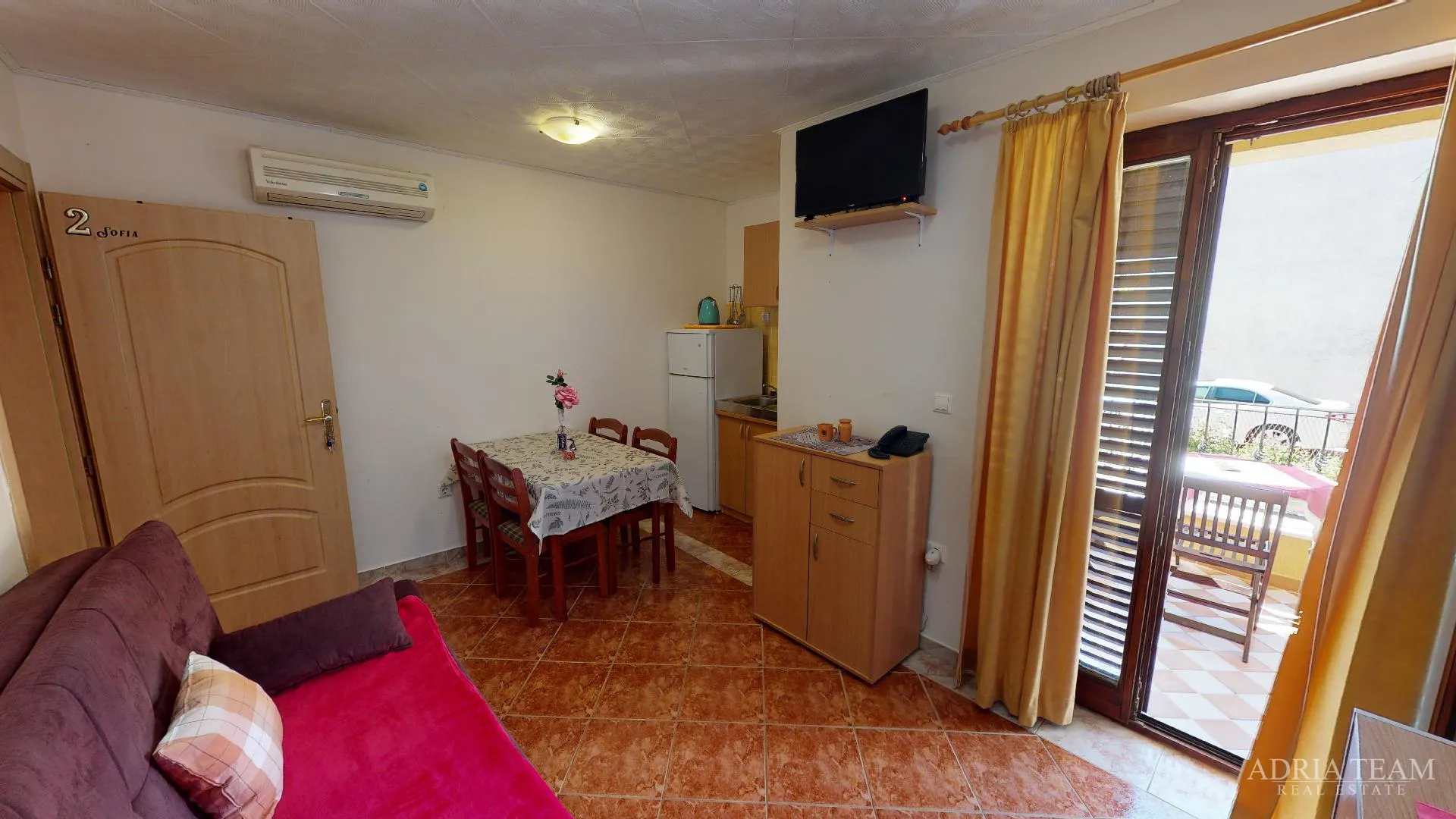 hotel s konobom i krovnom terasom, 1. red do mora - sukošan - slika 23
