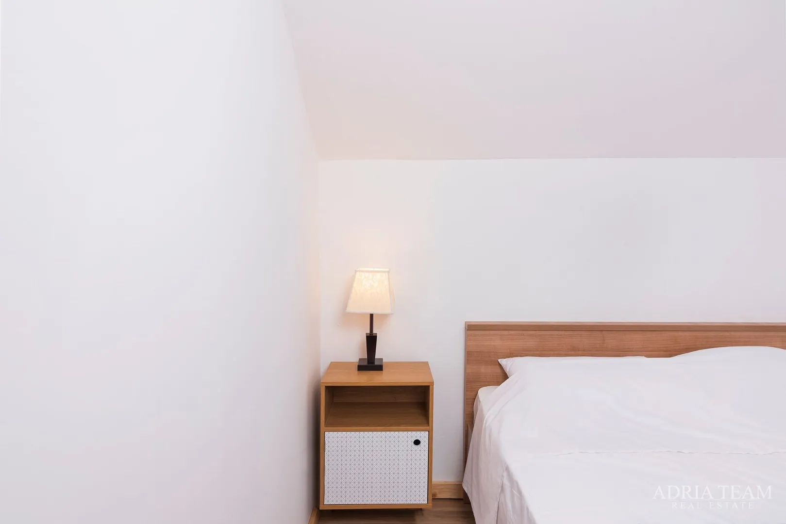 apartmanska kuća s bazenom, mirna i tiha pozicija, posedarje - slika 12