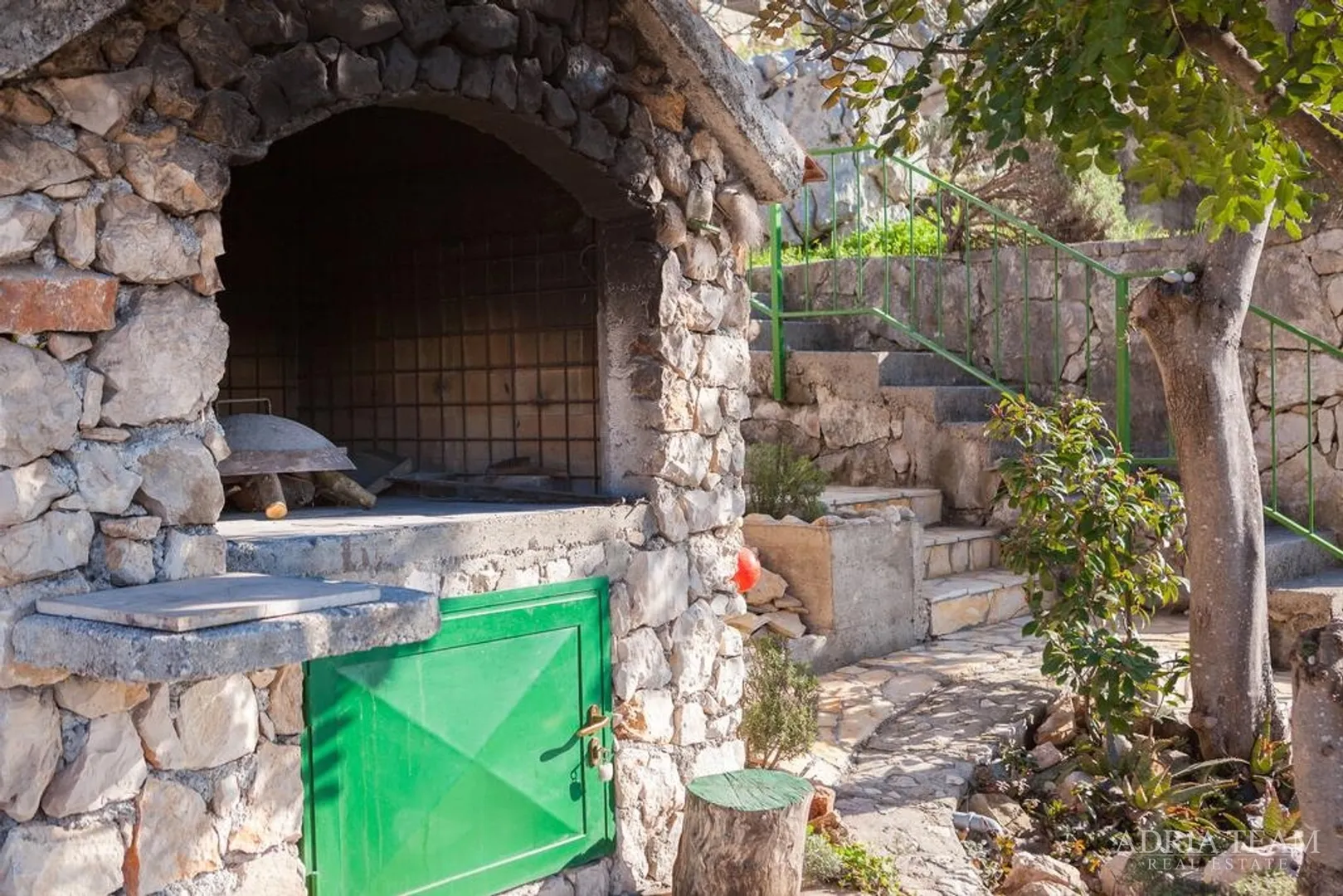 apartmanska kuća, trogir - slika 8