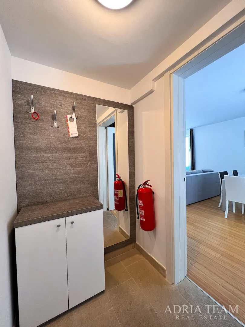 apartman s dvije terase, drugi red do mora - petrčane - slika 21