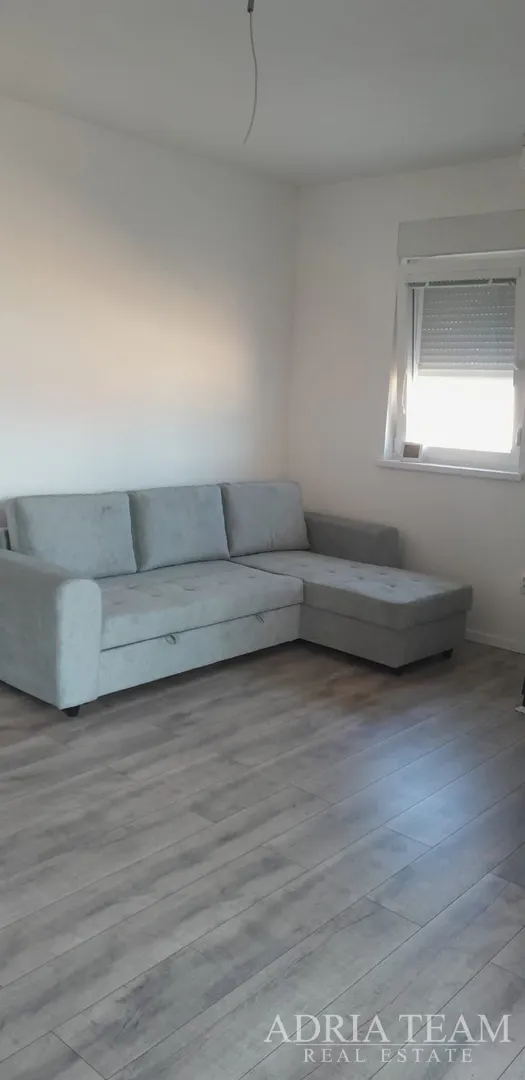 kuća u novogradnji - ražanac - slika 19