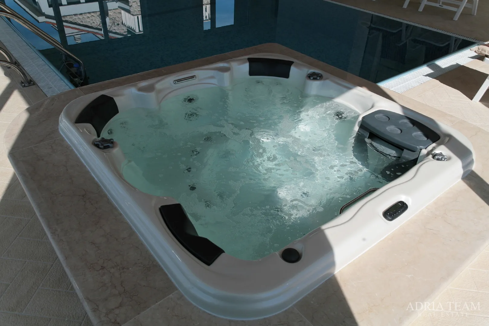 luksuzne vile 2u1!! 100 m udaljene od marine - betina, murter - slika 105