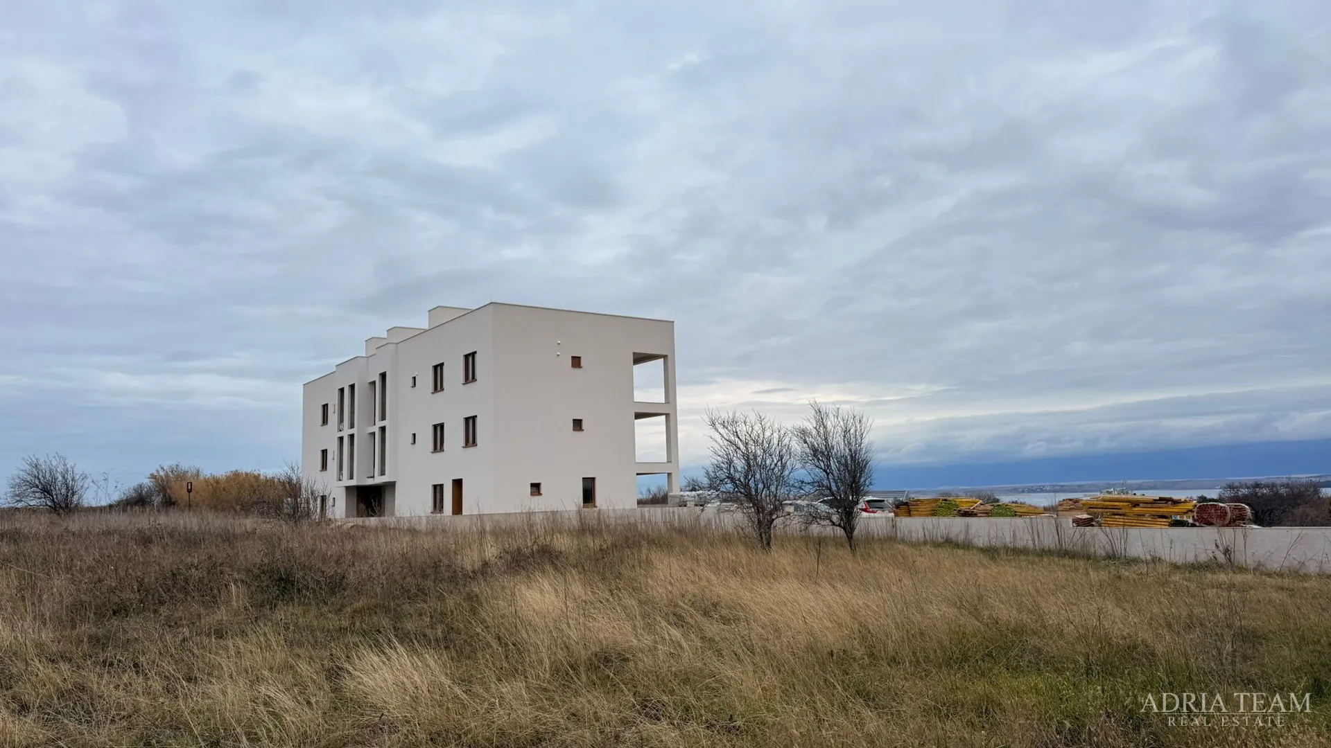 novogradnja nin – 3-sobni apartman s terasom i 2 parkirna mjesta - slika 13