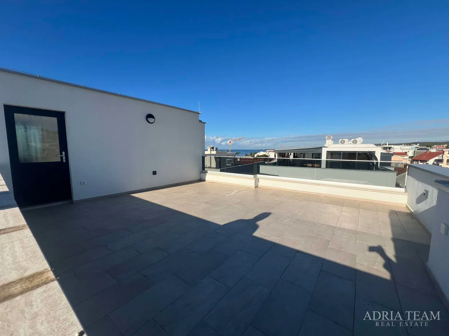 apartman u stambenoj zgradi, 80 m od mora - diklo, zadar posebna ljetna akcija! - slika 6