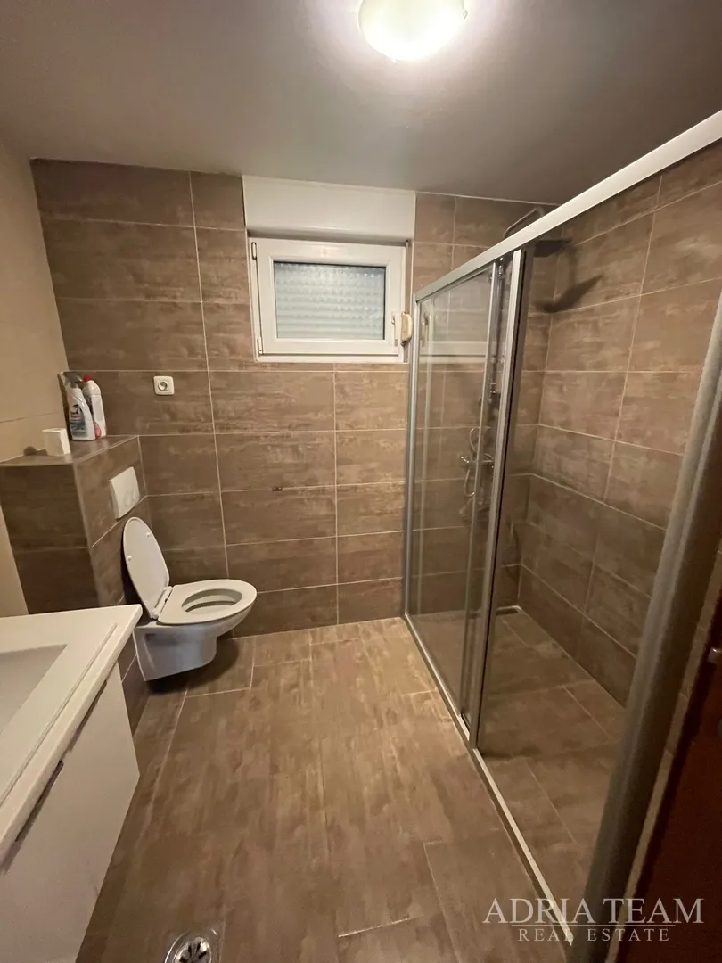 kuća s 10 apartmana, pogled na more - petrčane - slika 25