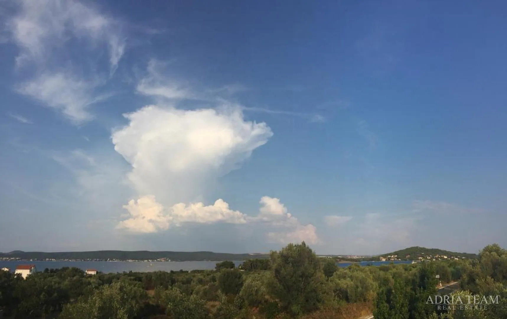 kuća s tri stambene jedinice i uređenim vrtom - neviđane, pašman - slika 45