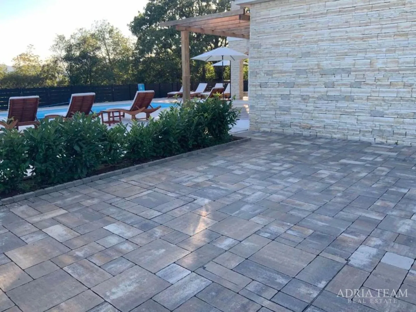 luksuzna kamena vila s pogledom na more - linardići, krk - slika 36