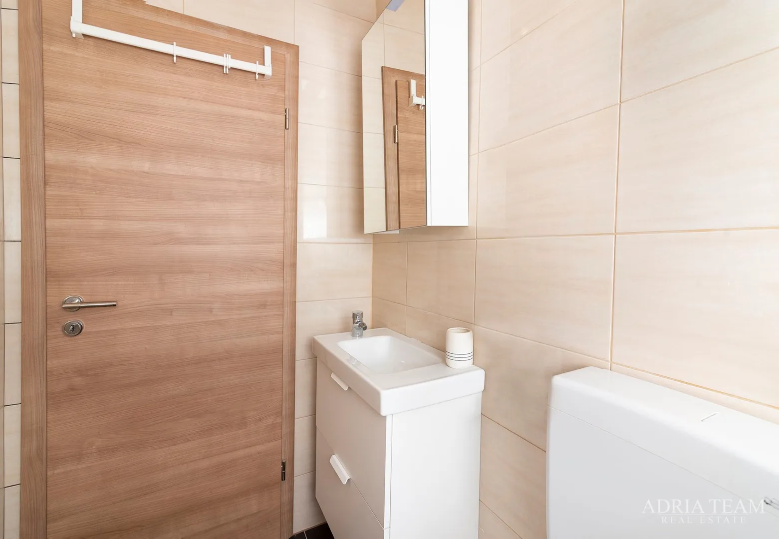 apartmanska kuća s bazenom, mirna i tiha pozicija, posedarje - slika 10