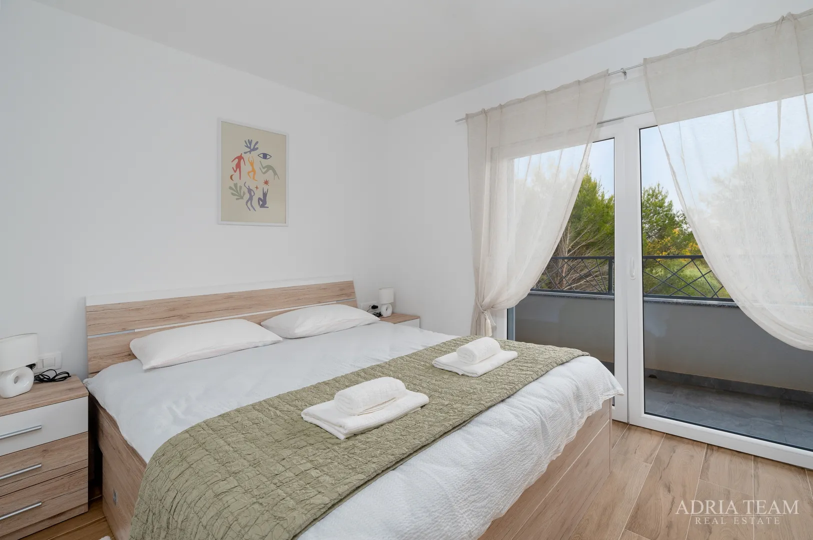 ekskluzivan apartman s krovnom terasom i jacuzzijem - vir - slika 9