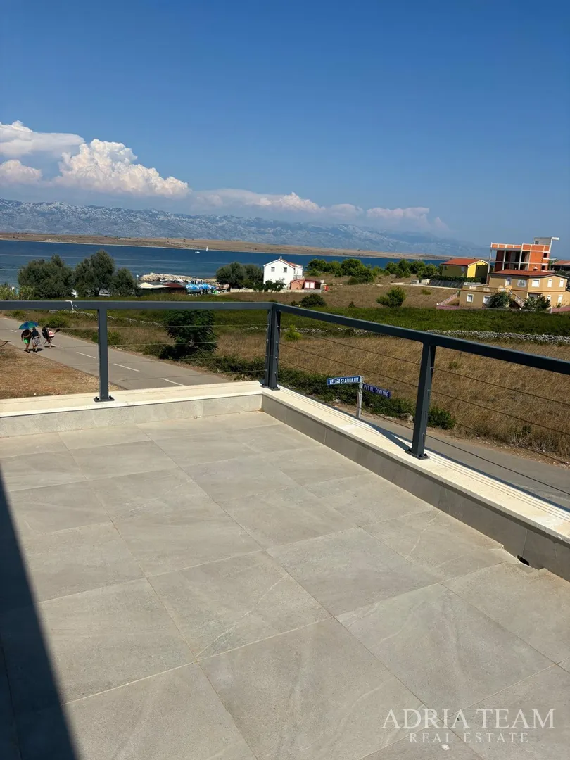 Kuća S Garažom Te Otvorenim Pogledom Na More I Planine - Vir