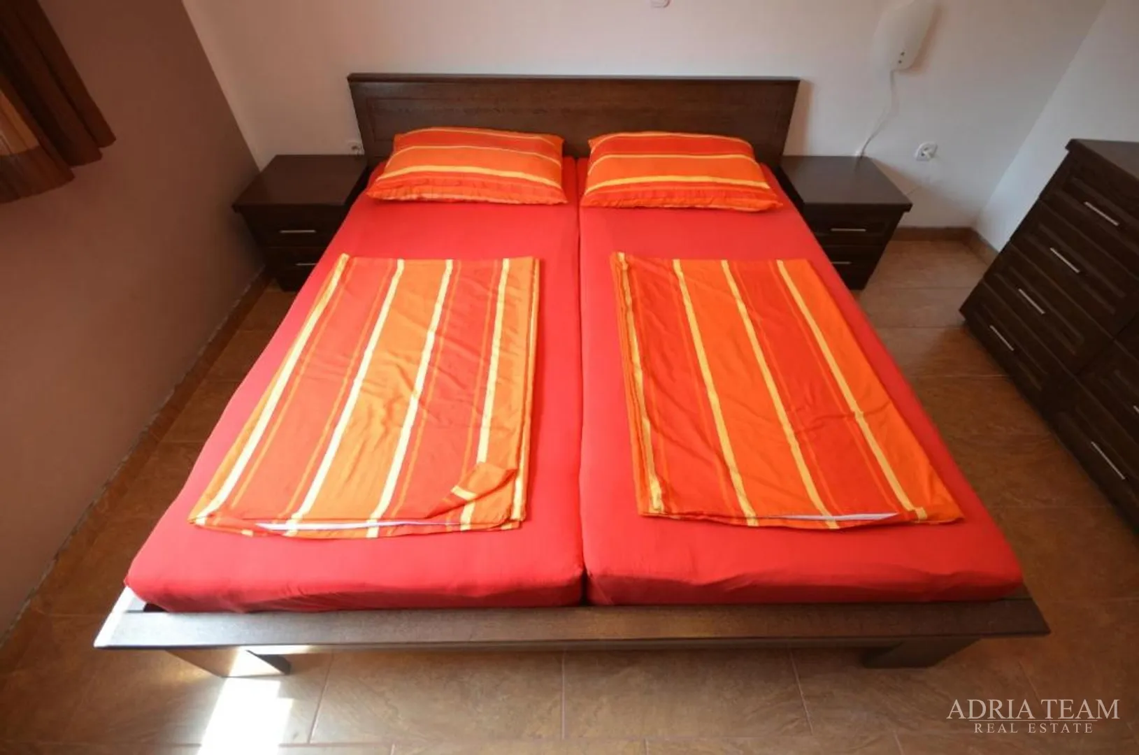 samostojeća kuća s 5 apartmana, 200 m od mora, vir - zadar - slika 18