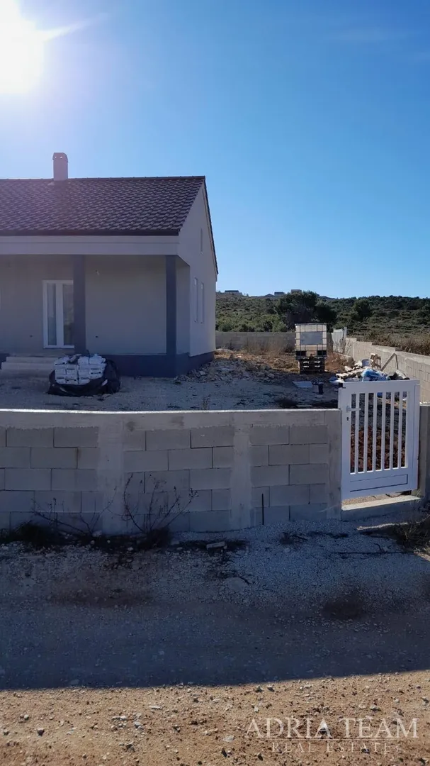 kuća u novogradnji - ražanac - slika 7
