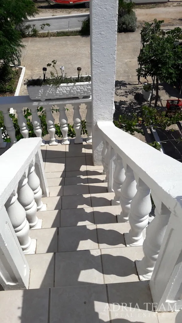 apartmanska kuća s pogledom na more - vir - slika 18
