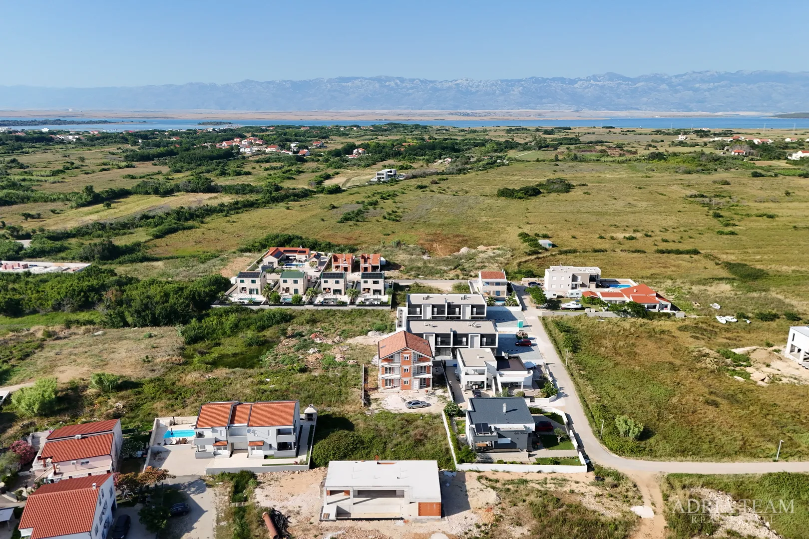 dvoetažni apartmani u novogradnji u dvije identične kuće u nizu - privlaka - slika 88