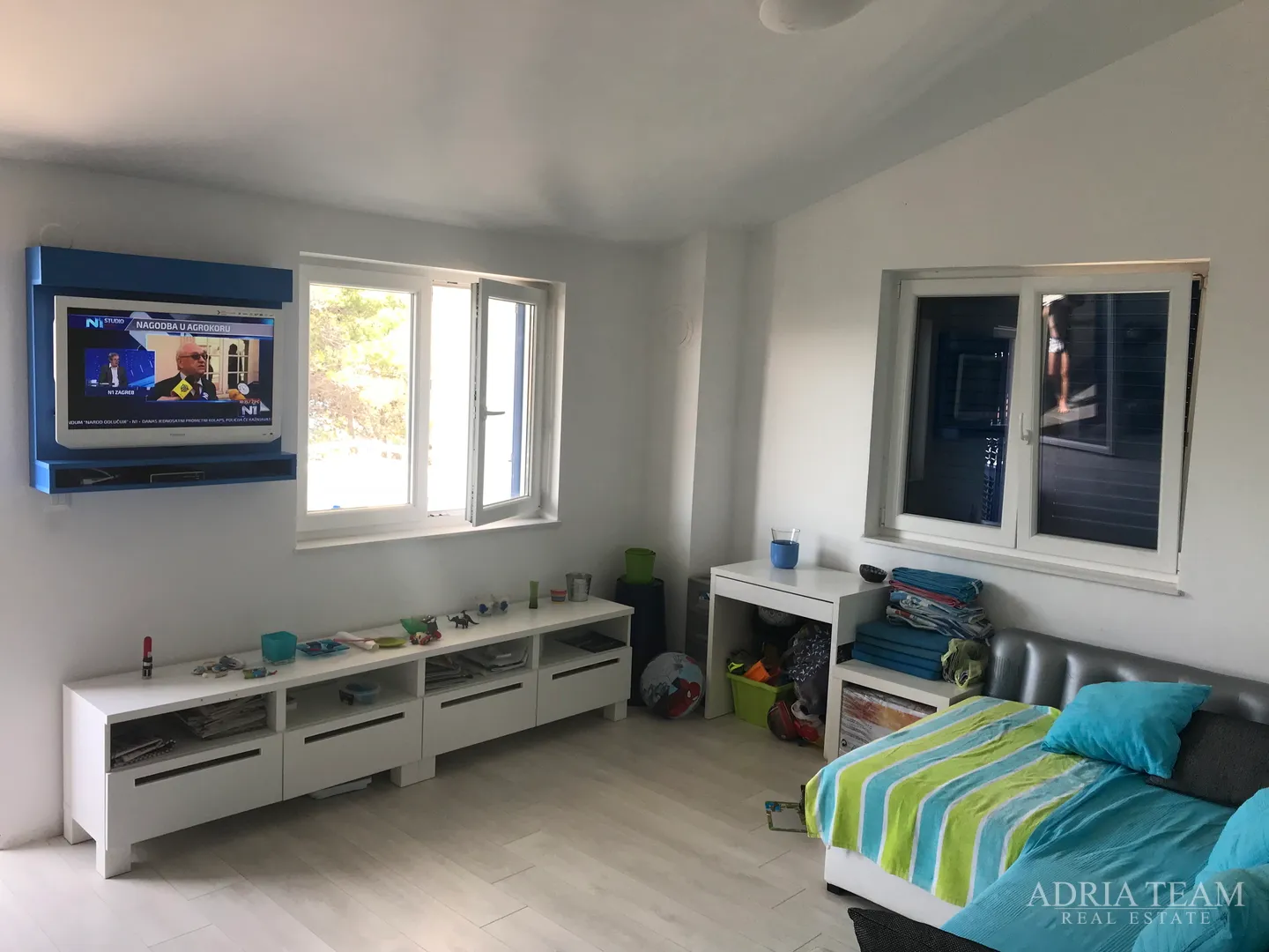 dvosobni apartman, 35 m od mora, verunić - dugi otok - slika 3