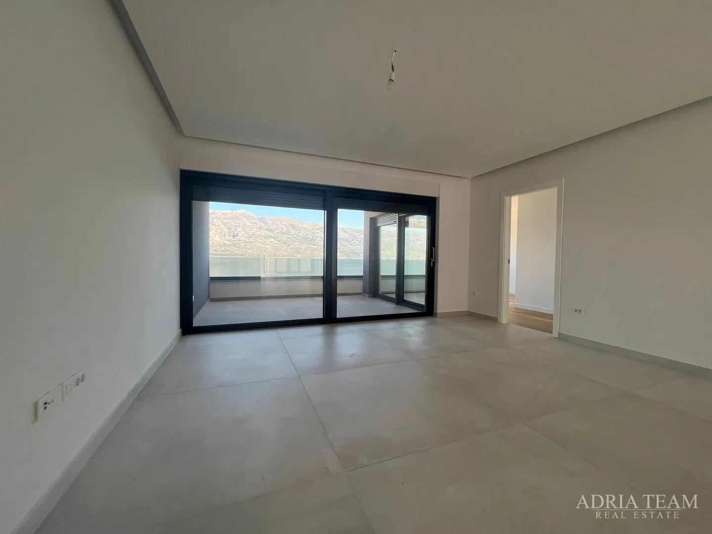 apartmani u prvom redu do mora, novogradnja - vinjerac - slika 12