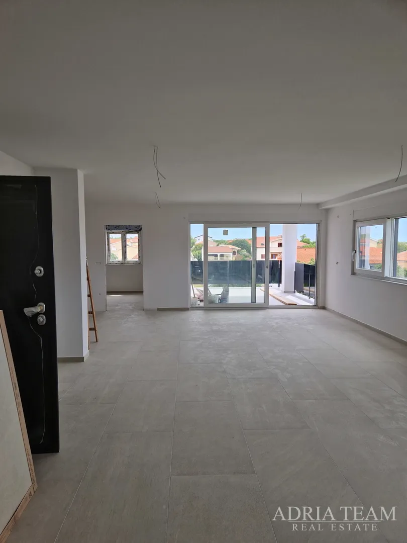 penthouse, novogradnja, 150 m od mora - privlaka - slika 29