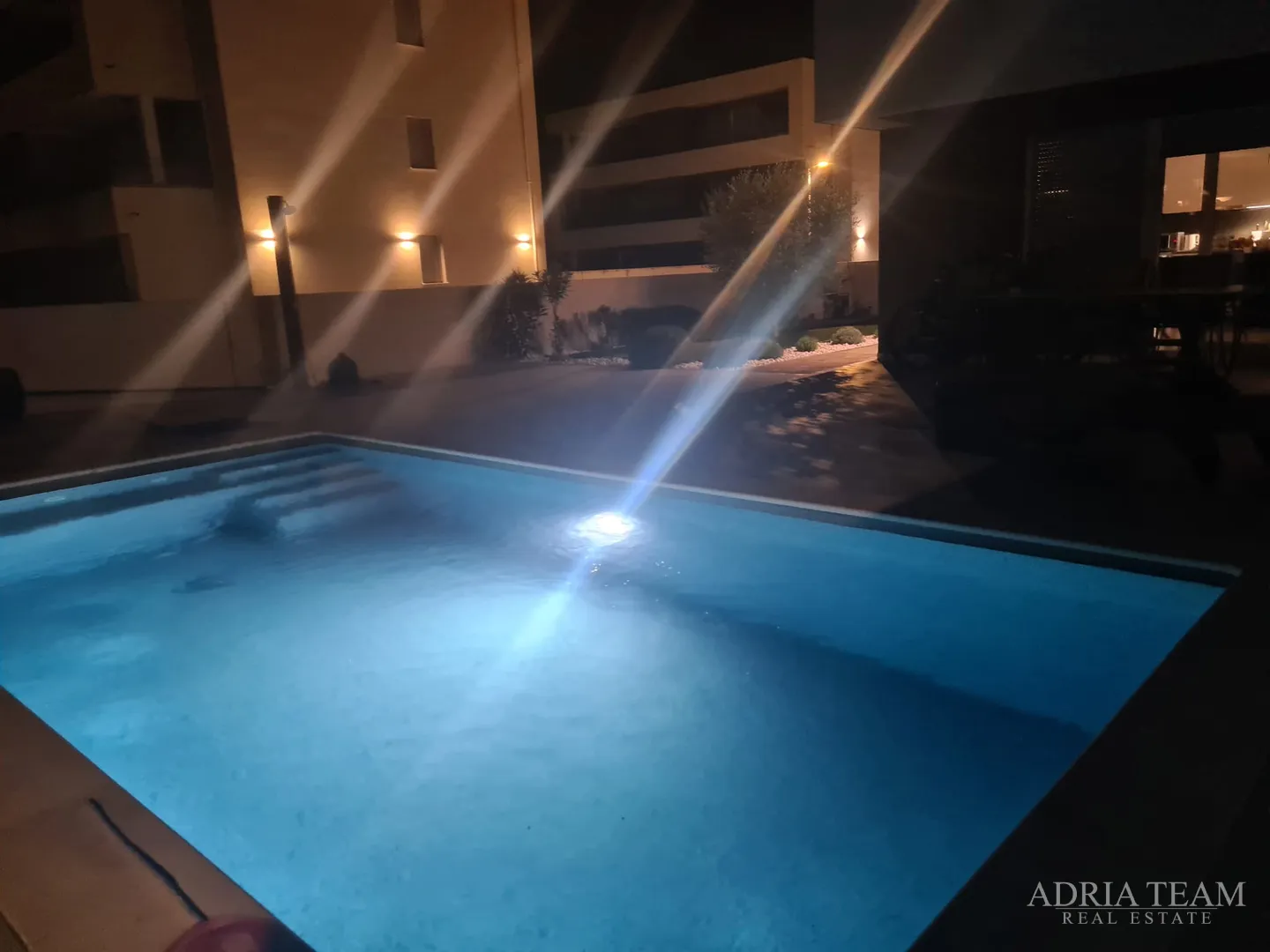jesenska akcija! kuća za odmor s bazenom, 120 m od mora, nin - zadar - slika 67