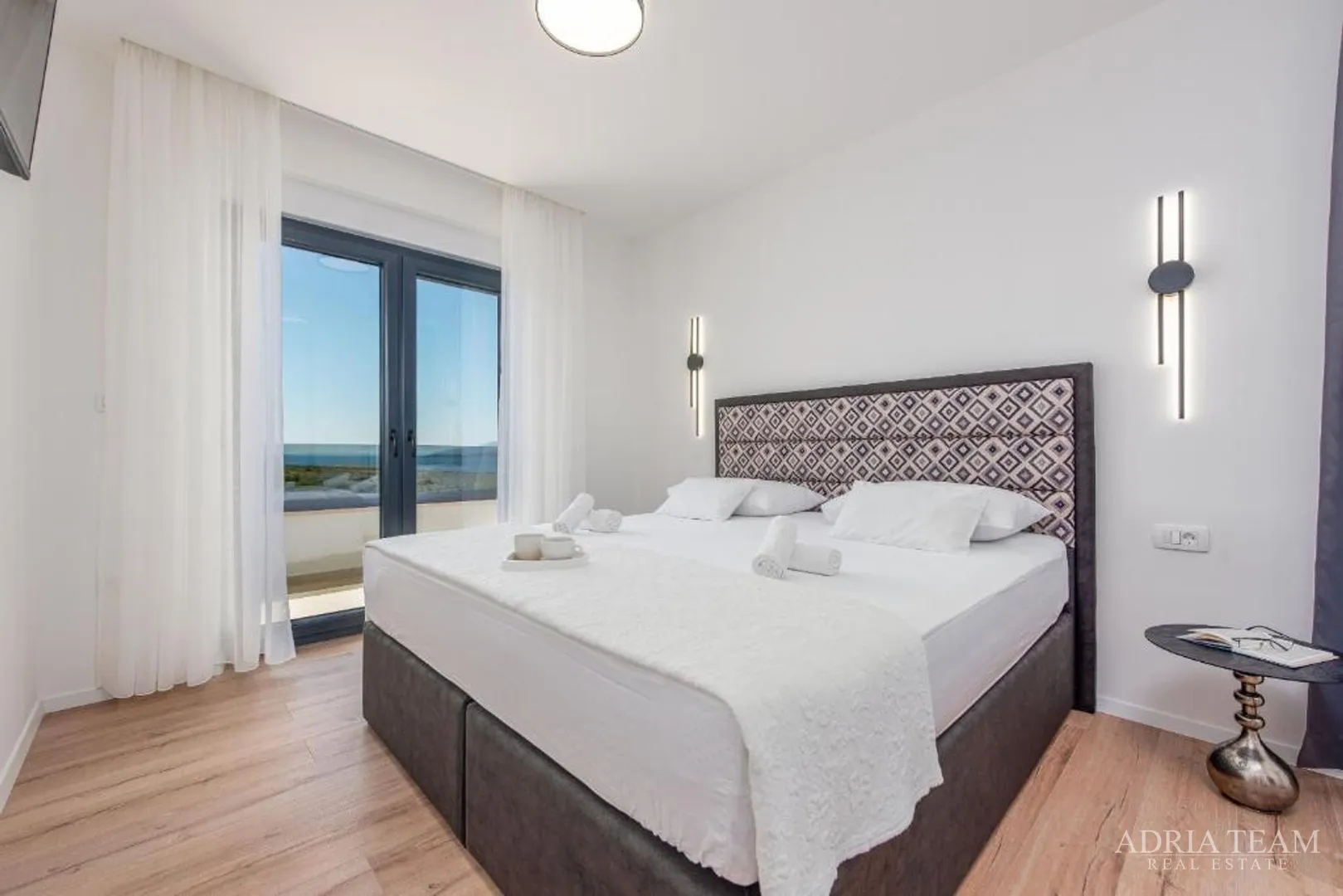 novoizgrađena vila s pogledom na more, planine i šumu - rovanjska - slika 8