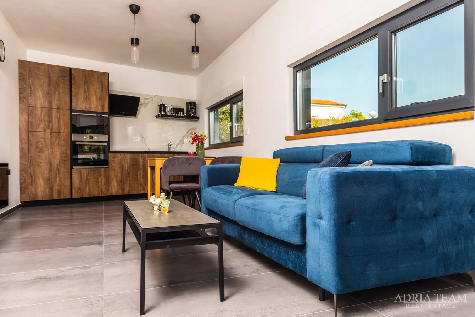 apartmani u urbanoj vili s bazenom, 250 m od mora, vir - zadar - slika 11