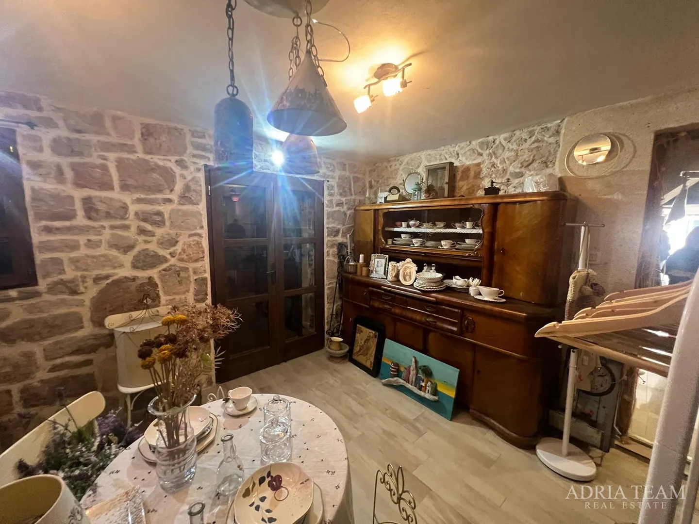 kuća u nizu s apartmanom i poslovnim prostorom, izvrsna lokacija i investicija - pirovac, centar - slika 35