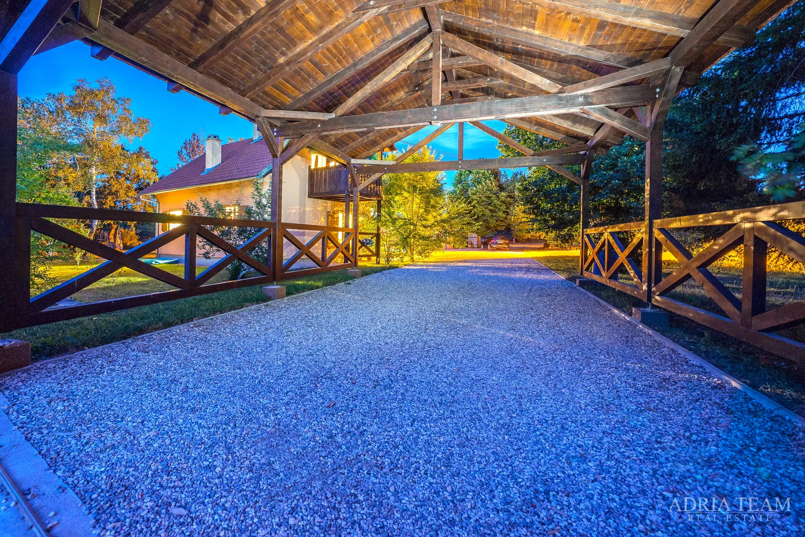 imanje s luksuznom vilom s grijanim bazenom i natkrivenom terasom - 10 000 m2 zemljišta! - slika 217