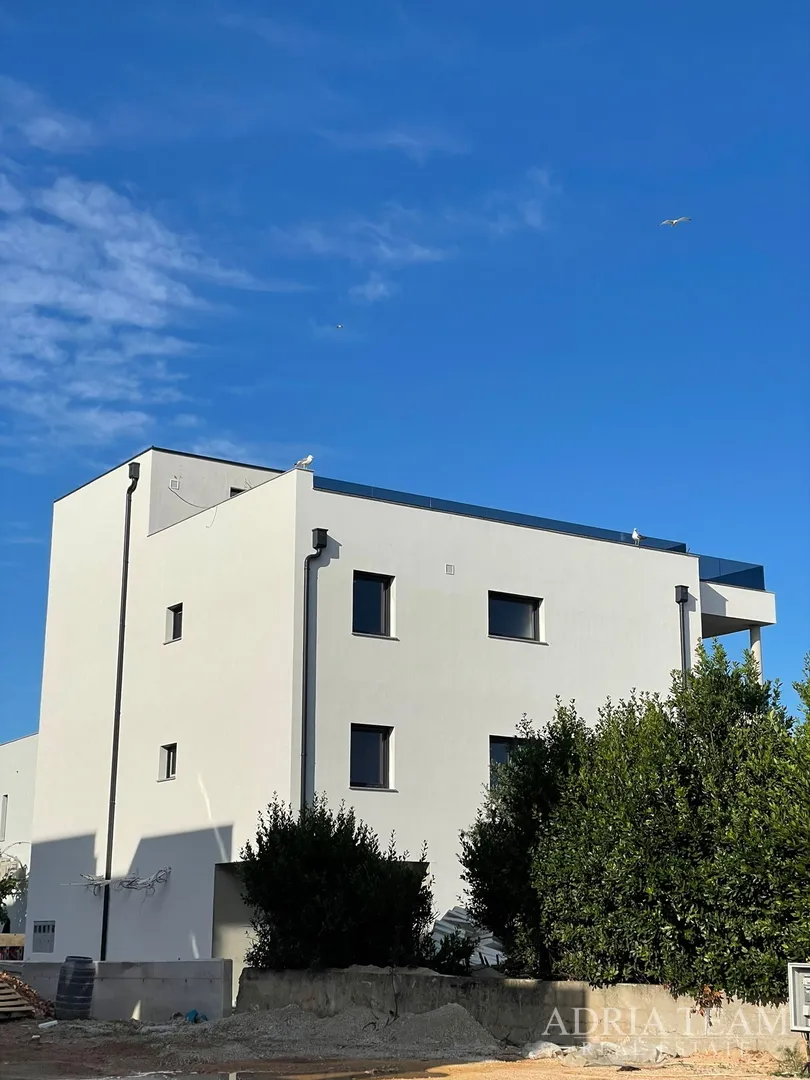 4 apartmana u stambenoj zgradi, novogradnja - vir - slika 6