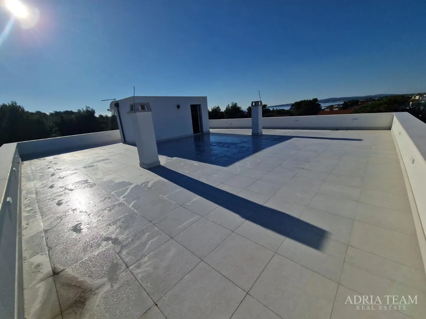 apartmani u stambenoj zgradi u prizemlju, novogradnja - vir - slika 12