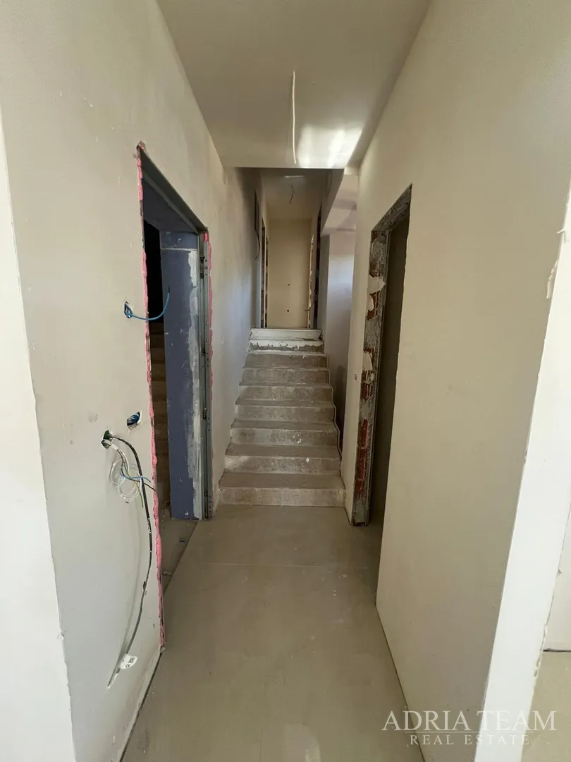 apartmani u novogradnji udaljeni 200 m od mora - seline - slika 42