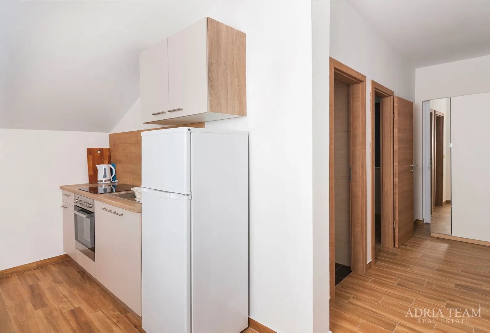 apartmanska kuća s bazenom, mirna i tiha pozicija, posedarje - slika 17