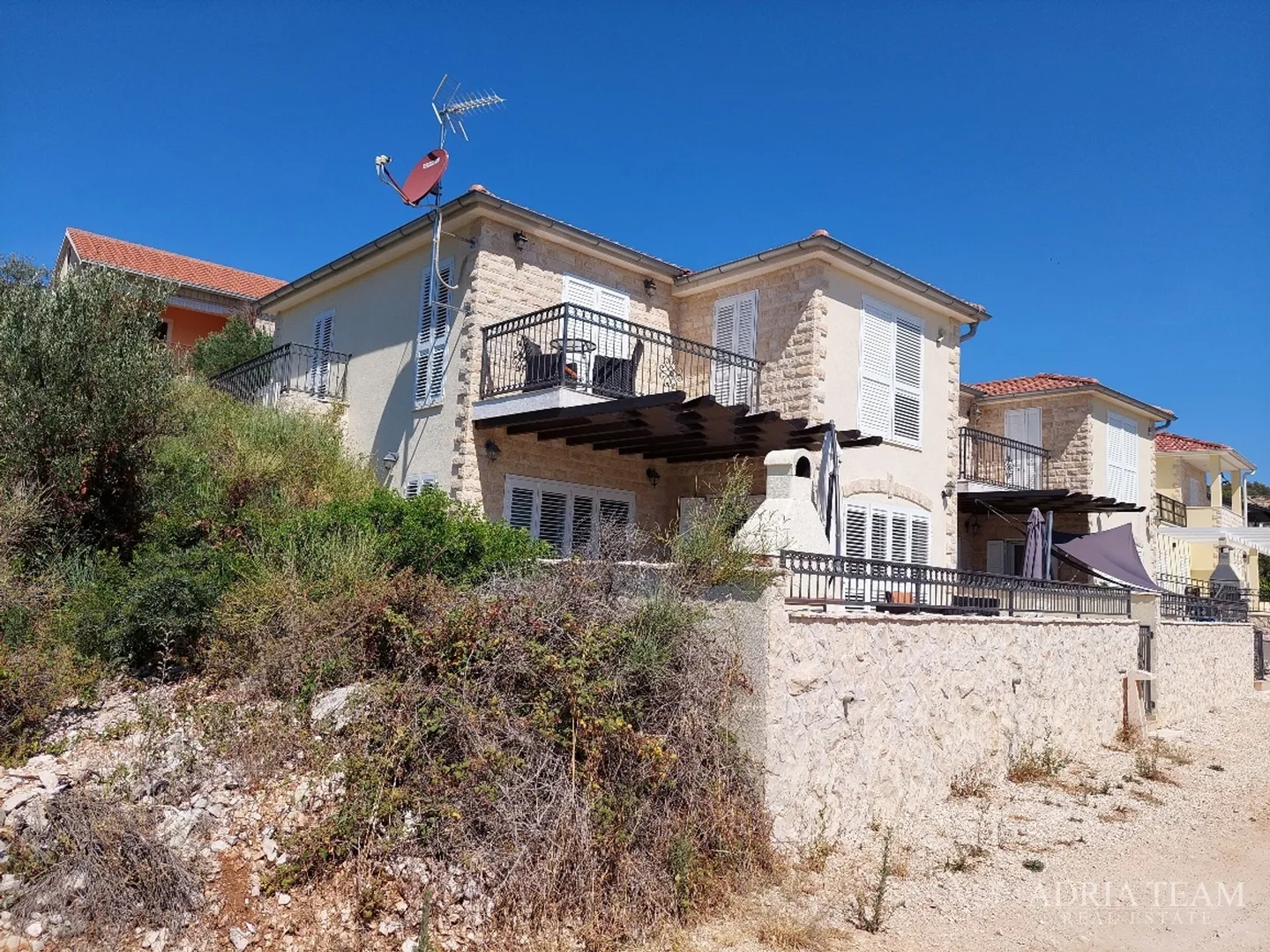 vila, 5 m od mora, odlična lokacija! - rogoznica - slika 2