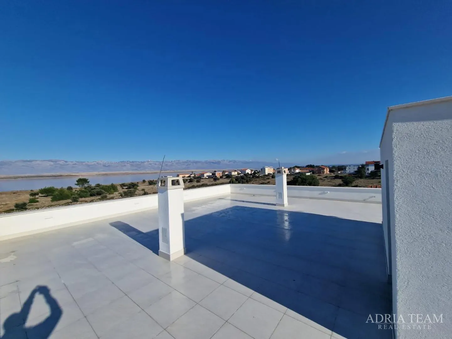 apartmani u stambenoj zgradi u prizemlju, novogradnja - vir - slika 14