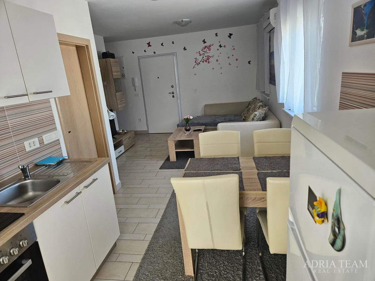 apartman s balkonom na prvom katu - rtina, benići - slika 8