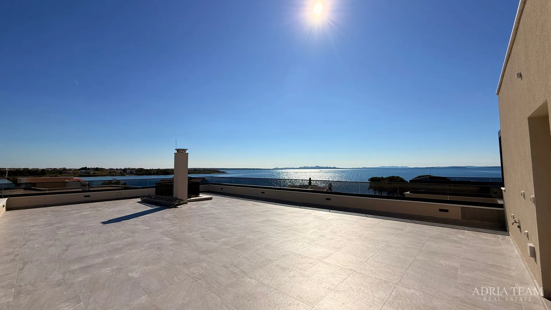 2 prostrana apartmana, privlaka - slika 9