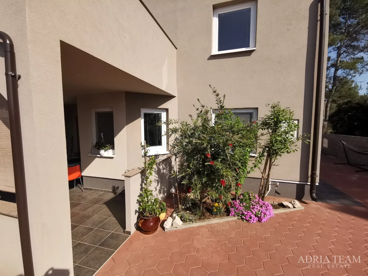 apartmanska kuća s 3 apartmana - vir - slika 13