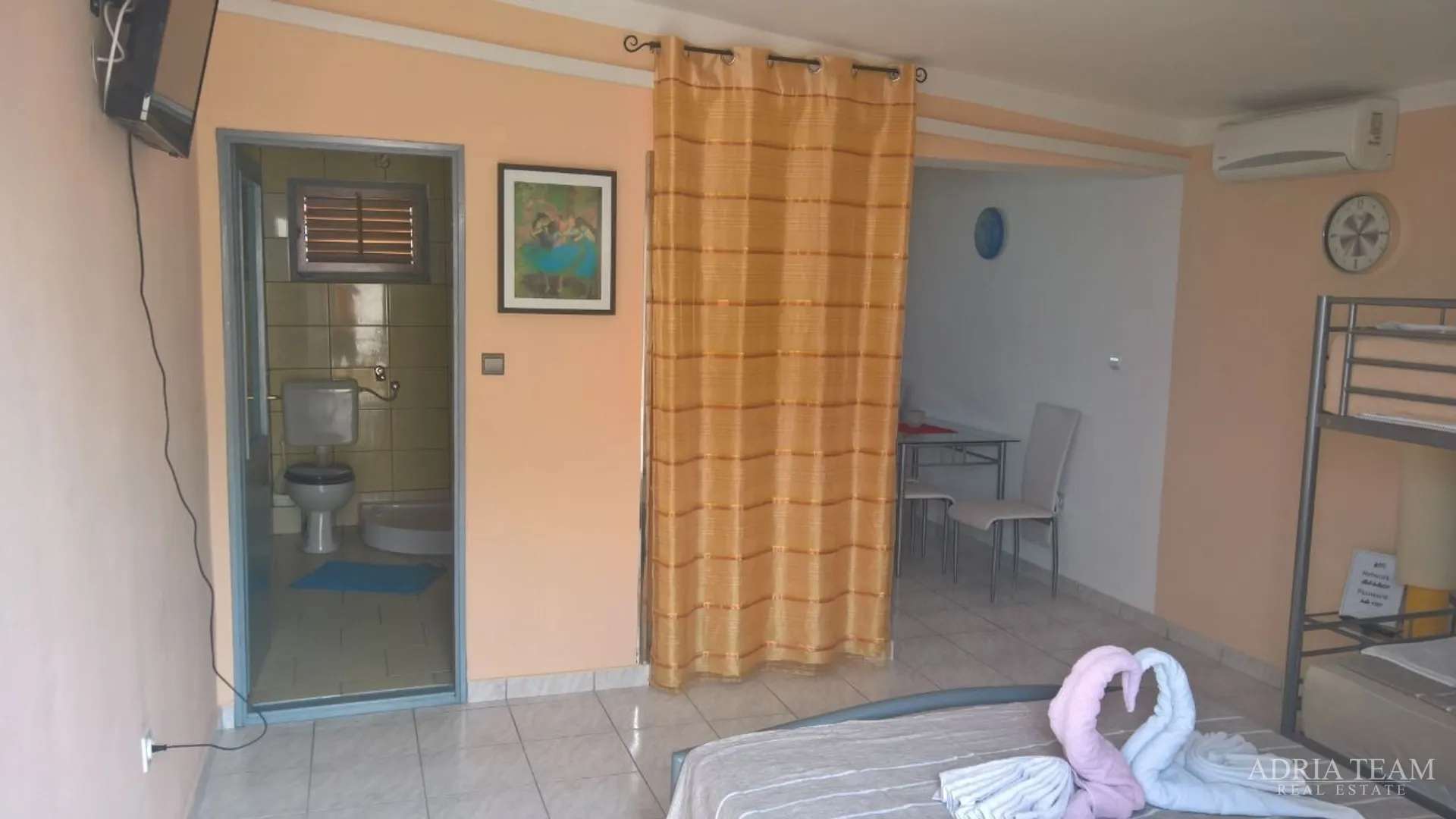 apartmanska kuća u 1.redu do mora - slika 21