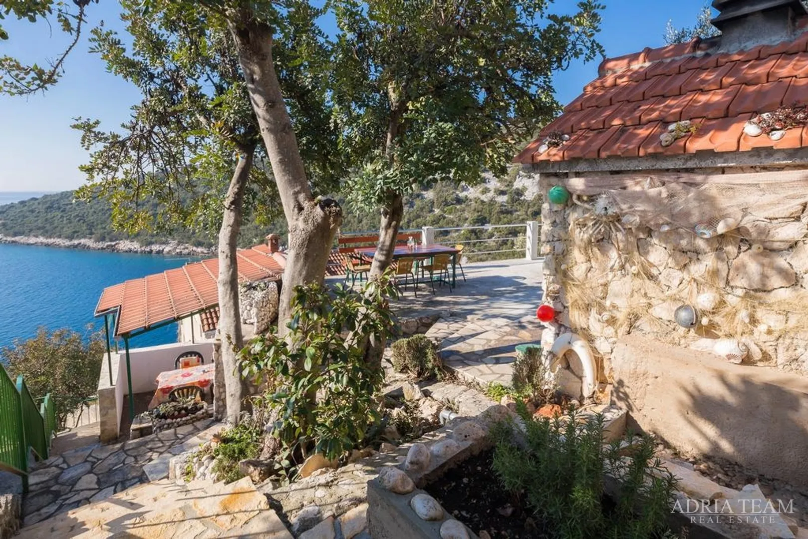 apartmanska kuća, trogir - slika 2
