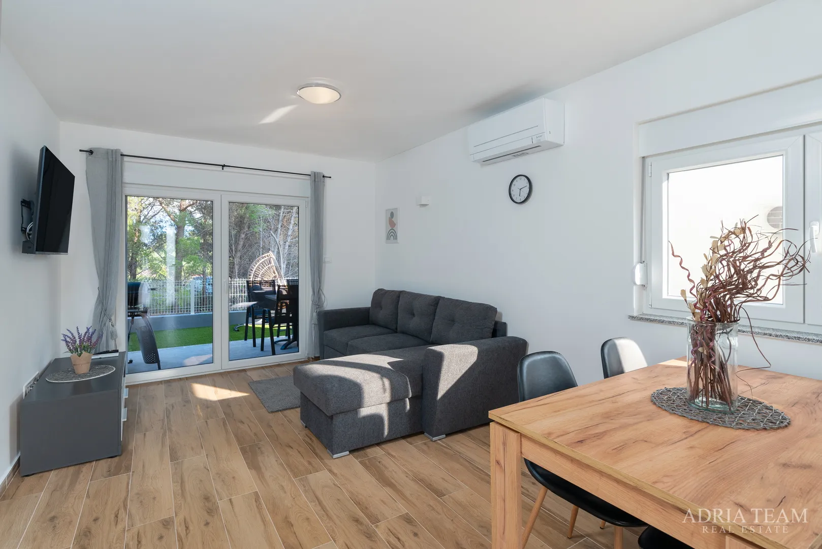 apartmani u stambenoj zgradi - vir - slika 6