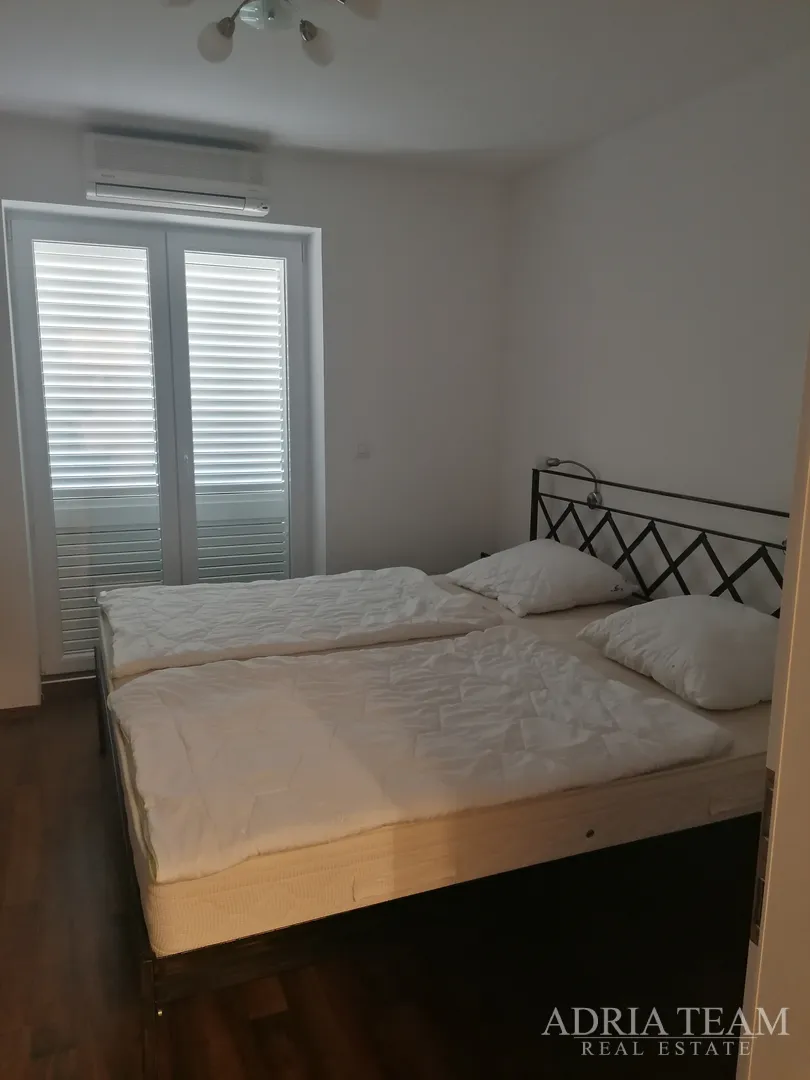 apartmanska kuća s 3 apartmana, 120 m od mora, petrčane - zadar - slika 14